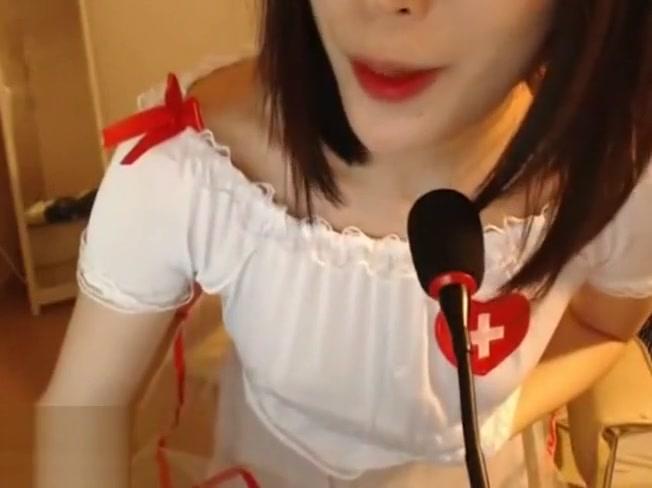 Korean hot camgirl shows her big tits - 1