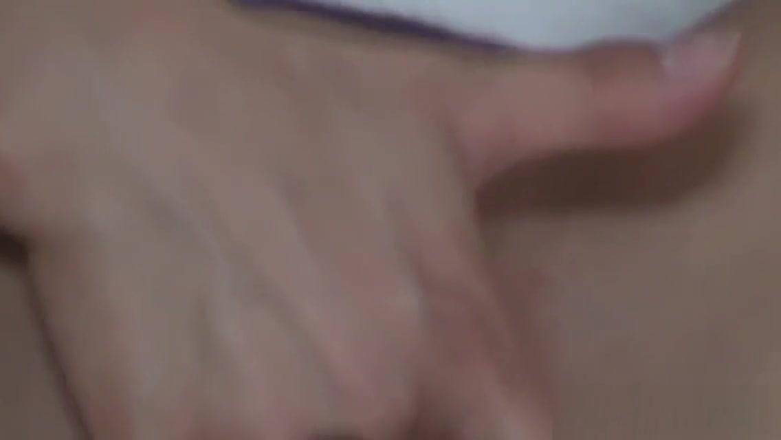 Camera Tiny asian babe rubbing SexScat