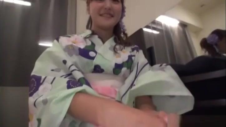 Kimono clad Japanese babe in hot porn video - 2
