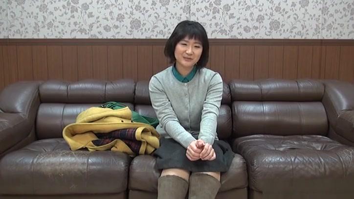 Hiroko Tajima mature Asian doll enjoys hot position 69 - 2