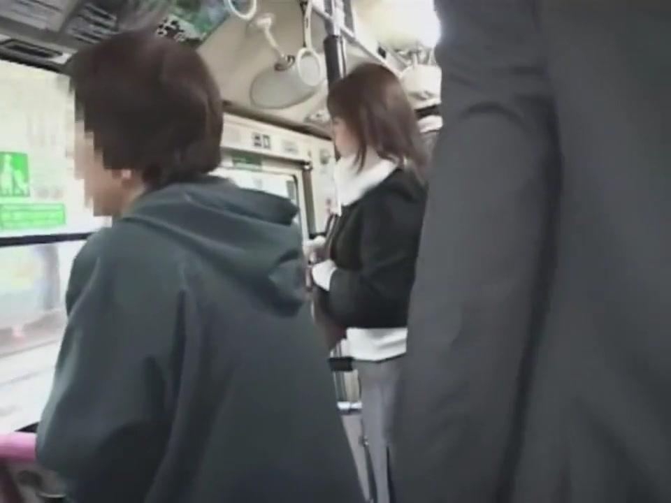 Masturbacion  Japanese sexual harassment on the bus PART-1 Shavedpussy - 1