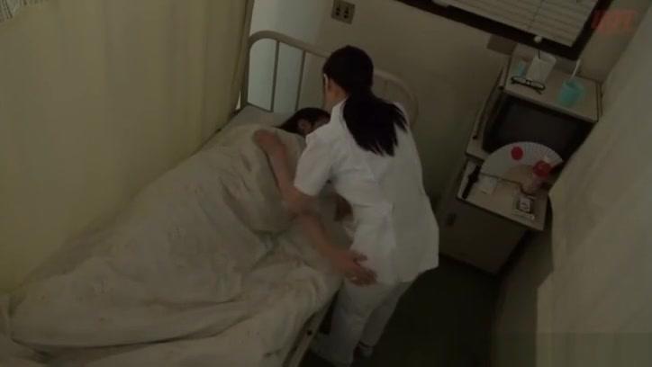 Cute nurse giving a amazing blowjob on hospital bed - 2