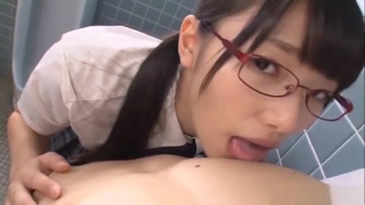 Follada Hot schoolgirl Wasa Yatabe enjoys giving head Cachonda