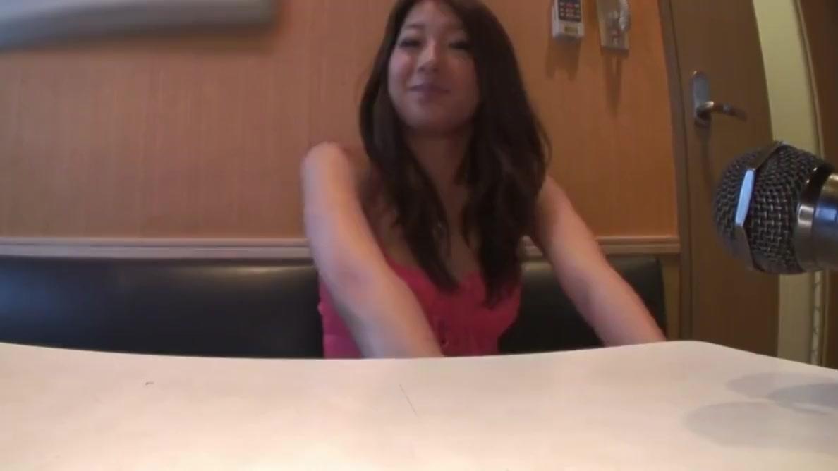 Beautiful young girl sucks a hard cock in a restaurant - 2