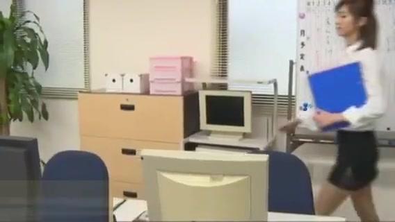 Japanese secretary filmed by pervert co worker - 1