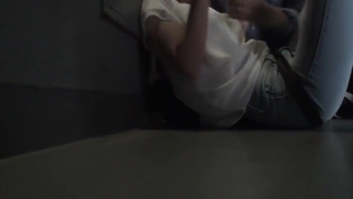 Friends  wife is abuse on the stairs! Full 38min video: http://bit.ly/2ENsCYu Novinho - 1