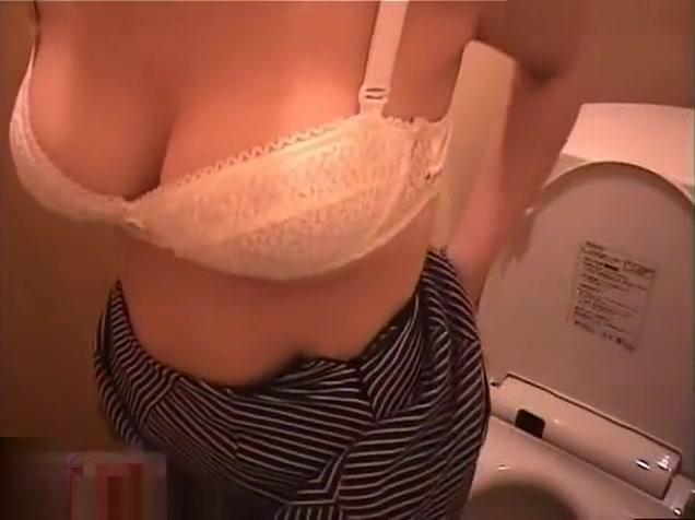 Pelada Toilet Onanism Captured By Hidden Camera Lesbian Porn