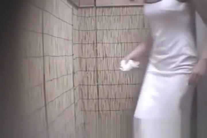 ImageZog  Japanese Toilet Compilation Girl Sucking Dick - 2