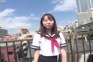 Porra Japanese schoolgirl upskirt in public part5 FutaToon