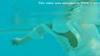 eFukt Ai Kawanaka - swimming C.urvy