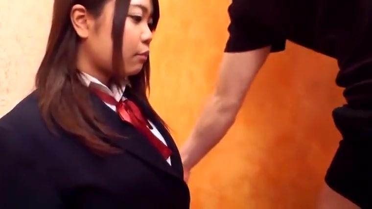 Esposa  Baby Face Japanese Teen In Schoolgirl Uniform Fucked Assfucked - 1