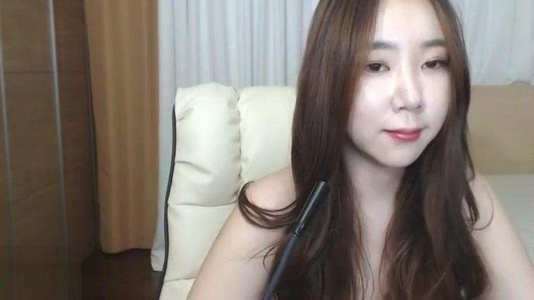 Korean teen oils her pretty tits - 2