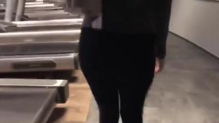 Exhib Japanese Girl Gives Head in a Public Restroom Ametur Porn