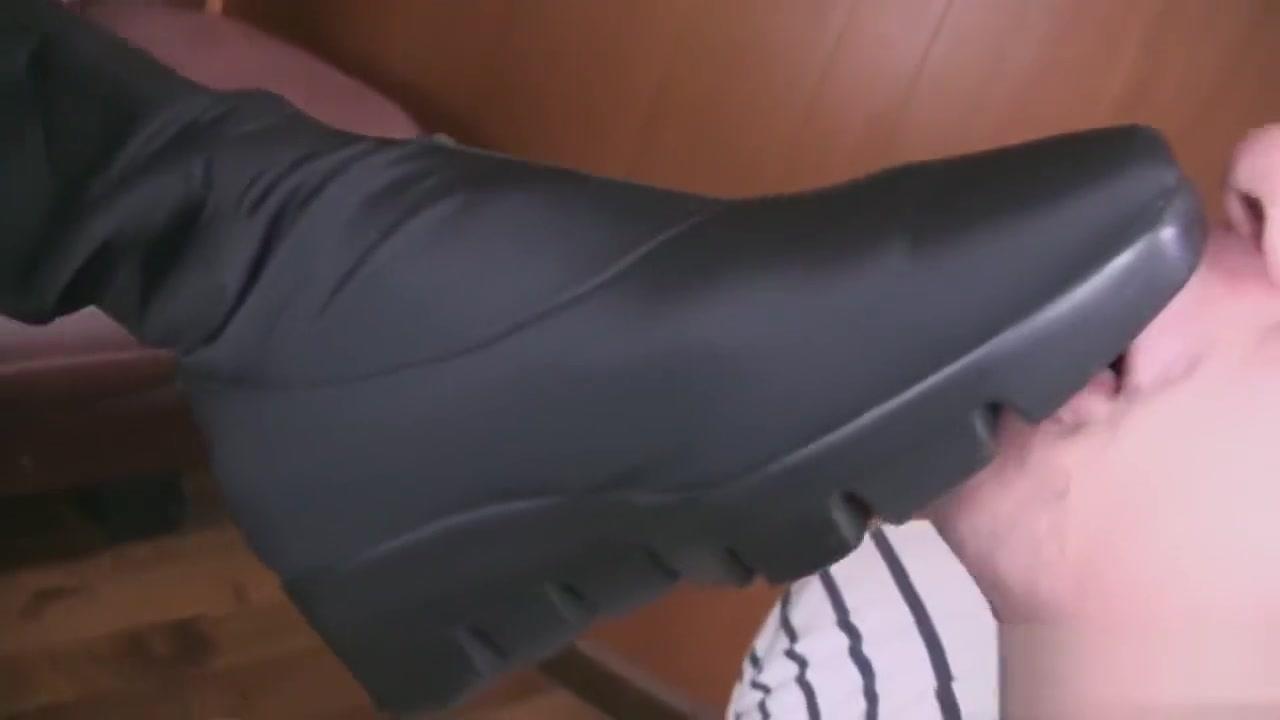 Japanese Femdom Footjob - 2