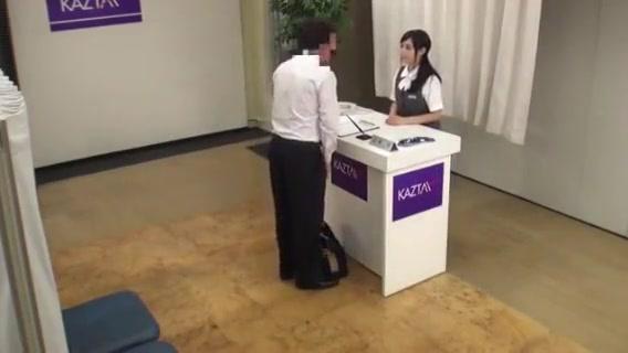 A normal day'_s receptionist becomes a hardsex work day [Full Video: https://ouo.io/6raVq7] - 1