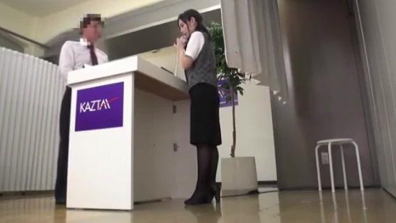 A normal day'_s receptionist becomes a hardsex work day [Full Video: https://ouo.io/6raVq7] - 2