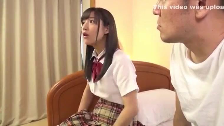 Gang Bang  Cute Young Japanese Teen In Schoolgirl Uniform Fucked Colombiana - 1