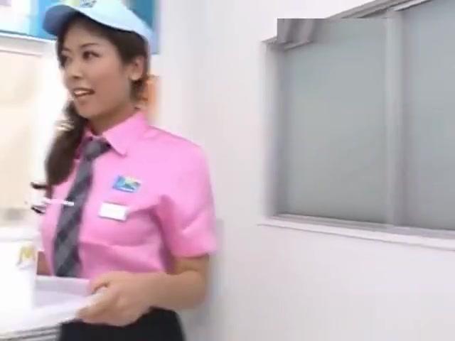 Off Horny Asian girl gets horny in the store part2 Sexvideo