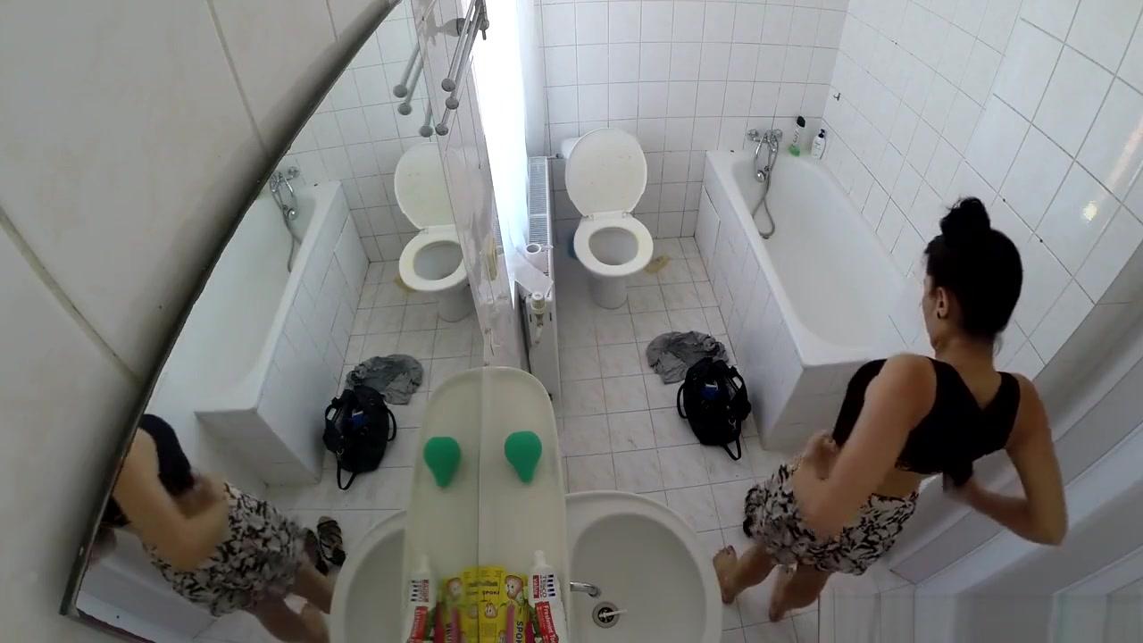 Gordita Voyeur hidden cam girl shower Porn toilet Small