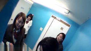 Corrida Japanese teens watch piss Camster