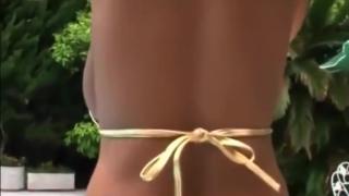 Mujer Rin Kajika gold Bikini Sex Pussy