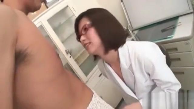 Fishnet clad nurse Kaoru Natsuki takes excellent care of her - 2
