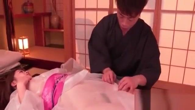 Porn Sluts  Erotic massage ends with heavy fucking for Yui Nishikawa Stripper - 2