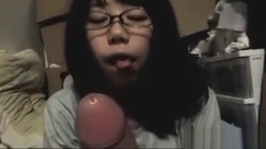 Little japanese girl fellatio - 2