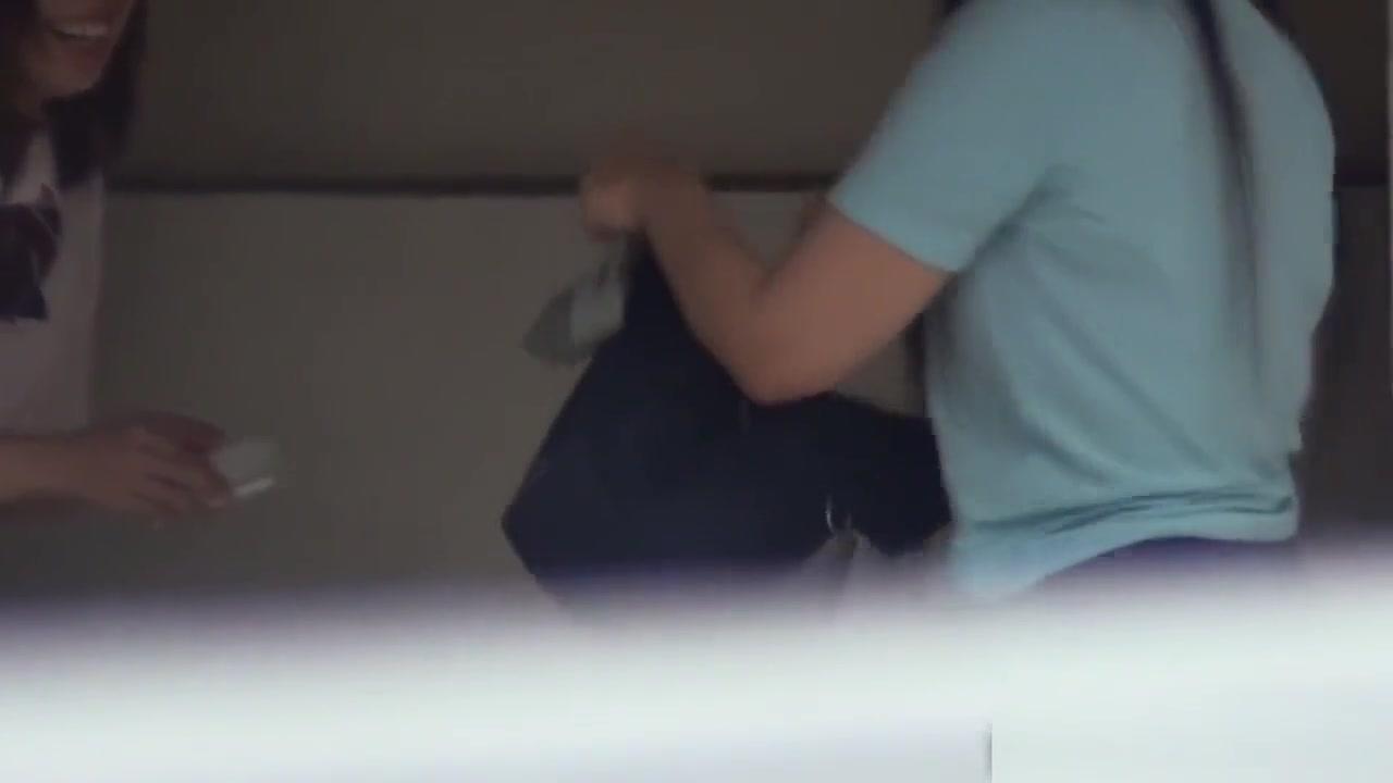Kaotic Japanese teenage skanks peeing xBabe