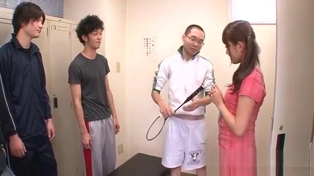 Japanese babe tames a huge dick - 2