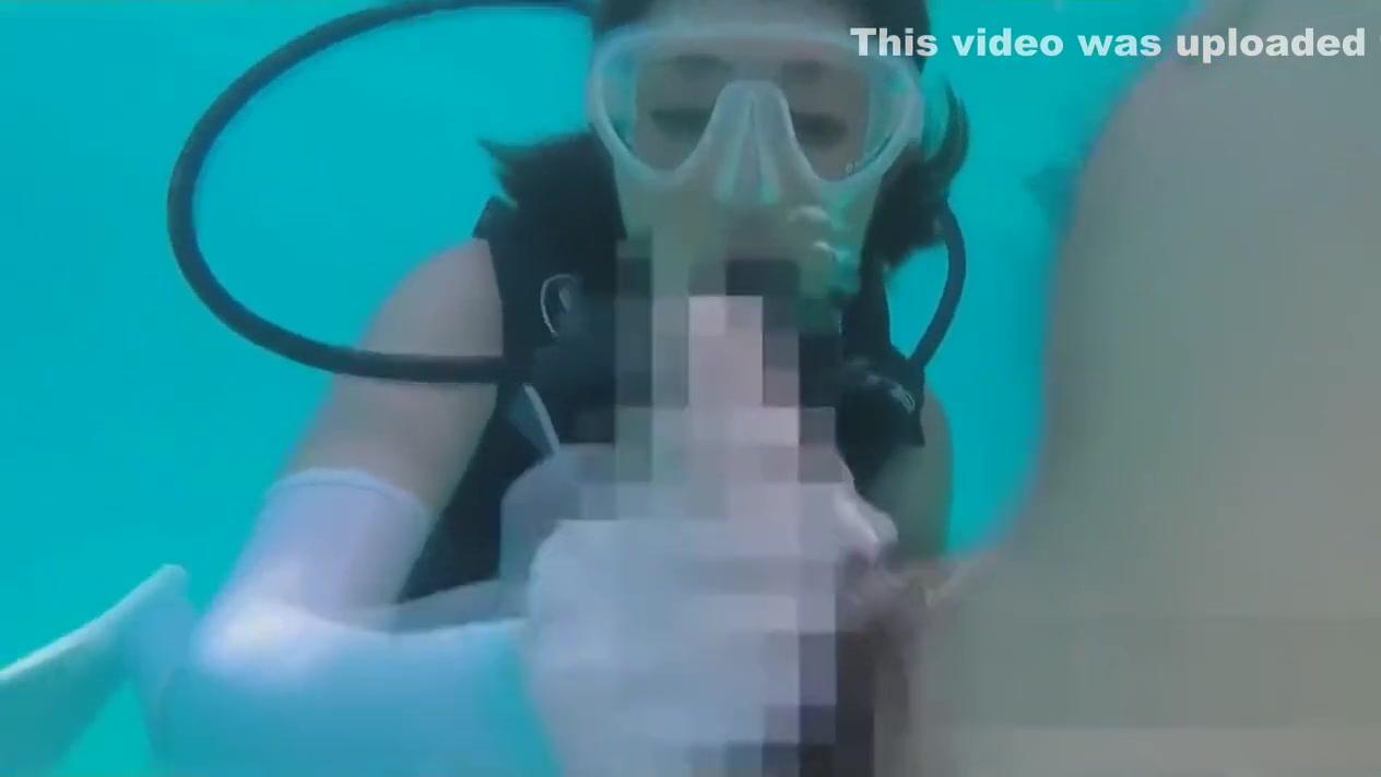 TheFappening Underwater Sex in Sexy Bodysuits Style