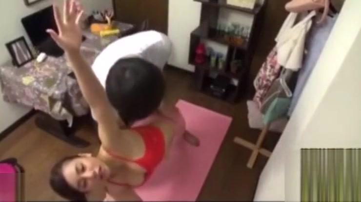 Morocha Yoga gone wrong Japanese Teensnow