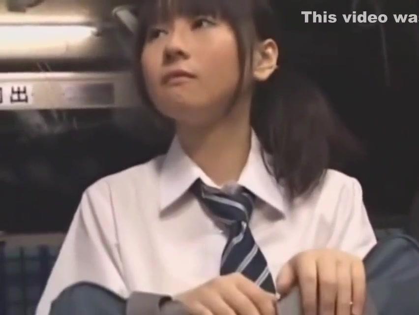 Travesti  Schoolgirl (Kotomi Asakura) sex on bus Manhunt - 1