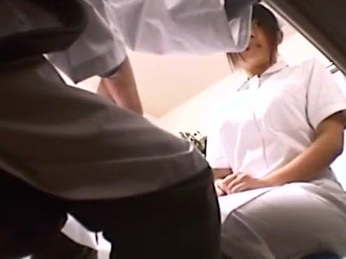 1080p Japanese Voyeur Footage of Clumsy Nurses Making up...