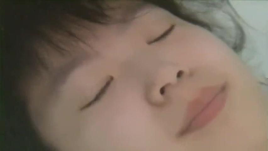 Japanese girl breath holding - 1