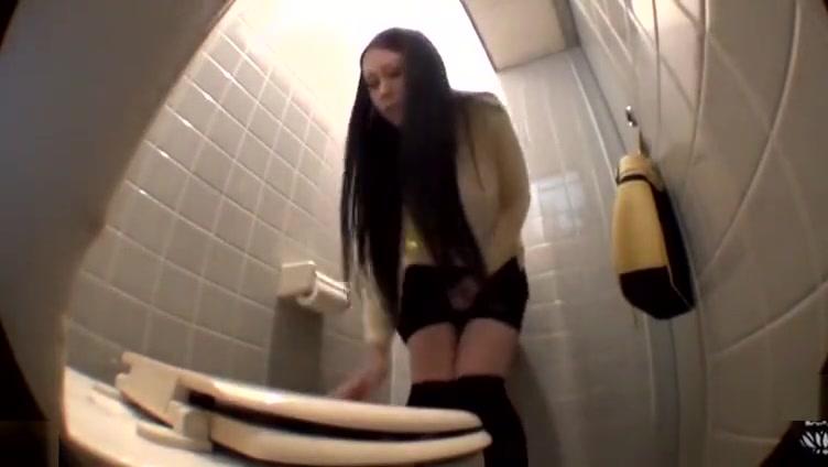 Cute Japanese Peeing Herself in the Bathroom - 1