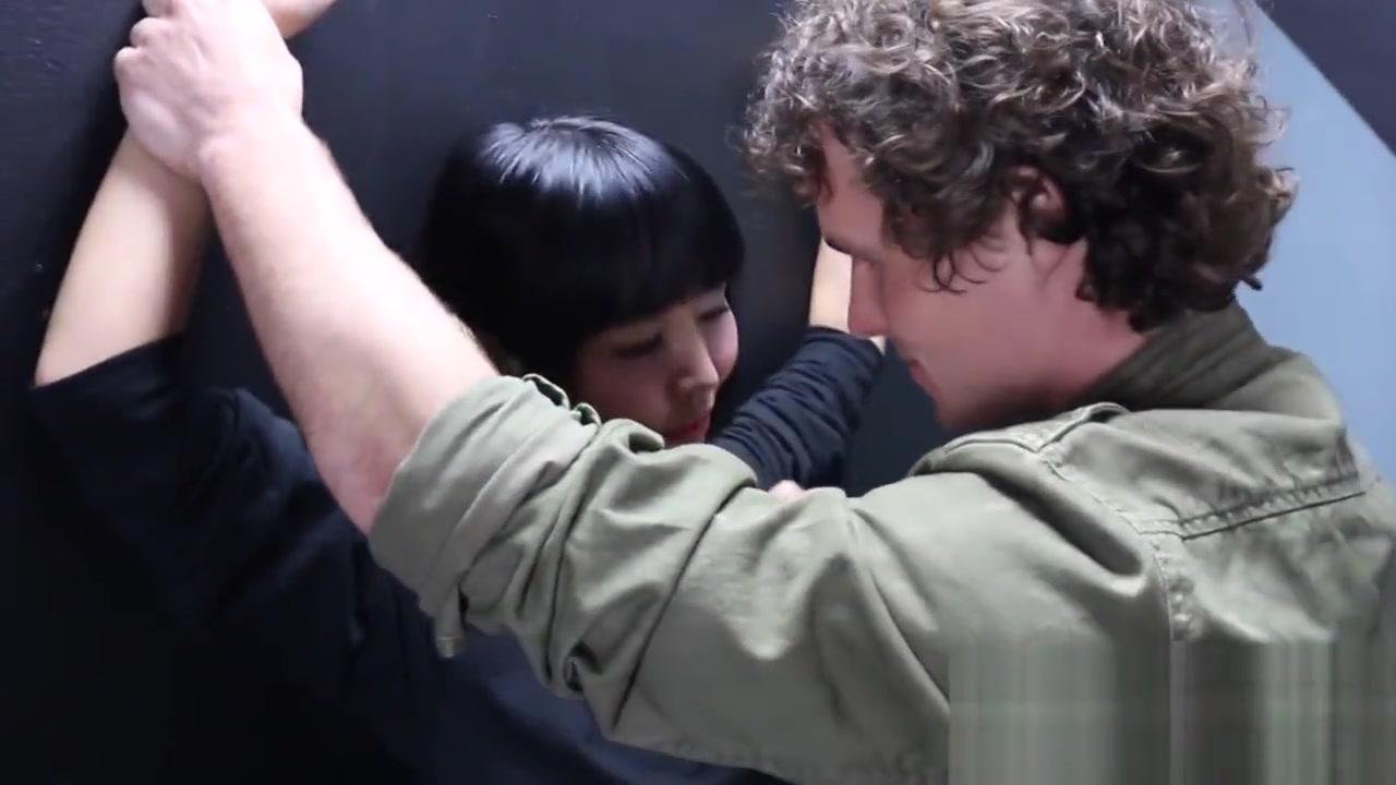 Bush  Master Marica Hase teaches ninja Student Robby the way Stepsis - 1