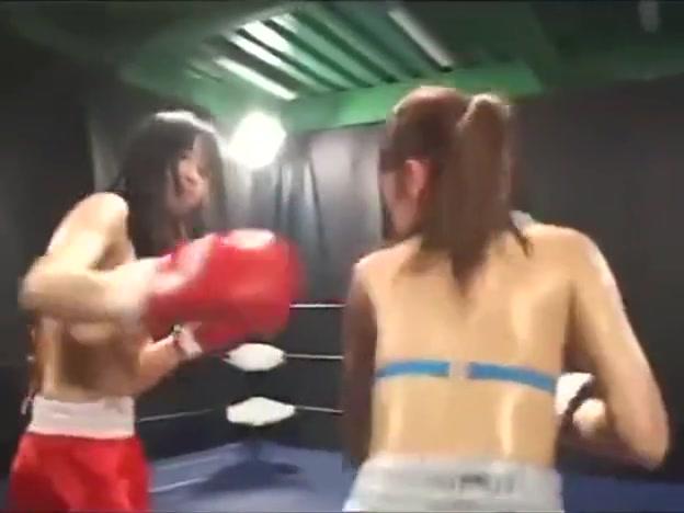Piss  girls boxing Massive - 1