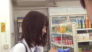 Woman Fucking Japanese schoolgirl do not notice even if she was inserted Twistys