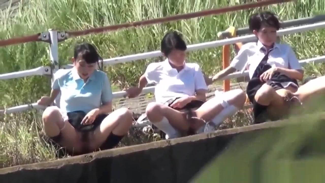 Japanese teens urinating outdoors - 1