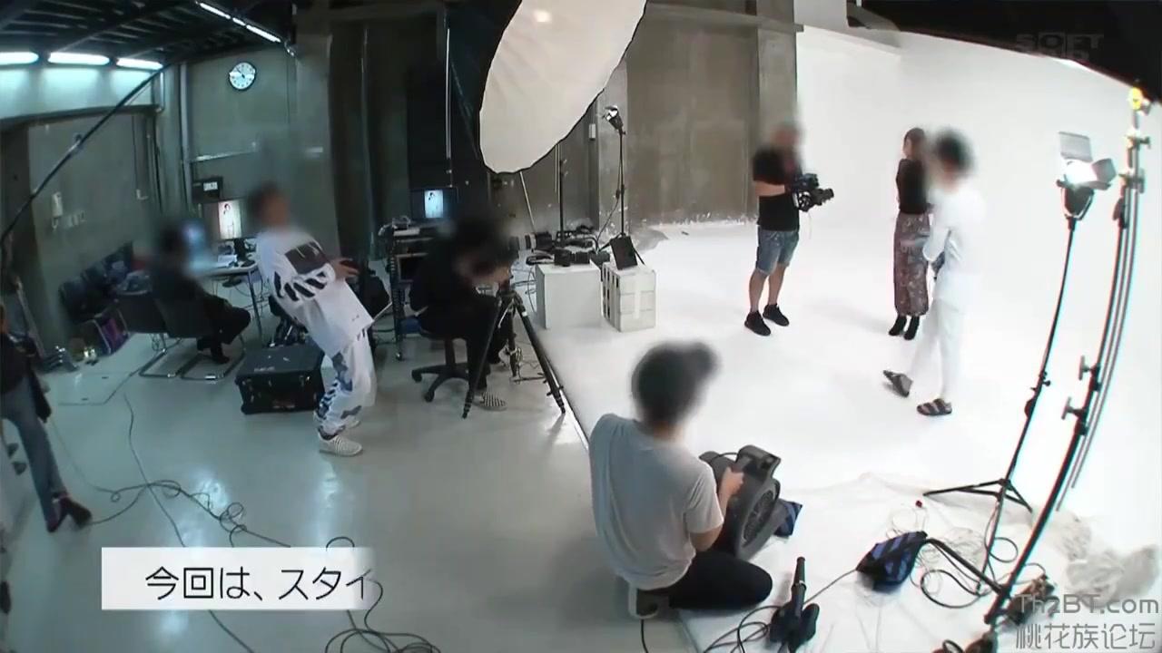 Japanese model was getting fucked in the studio, in front of a hidden camera, not knowing it - 2