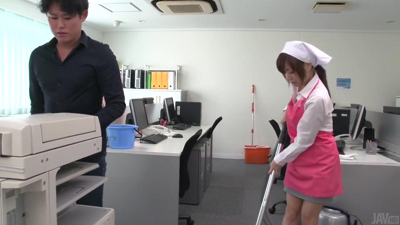 Chihiro Amazes With Her Asian Blow Job - 2