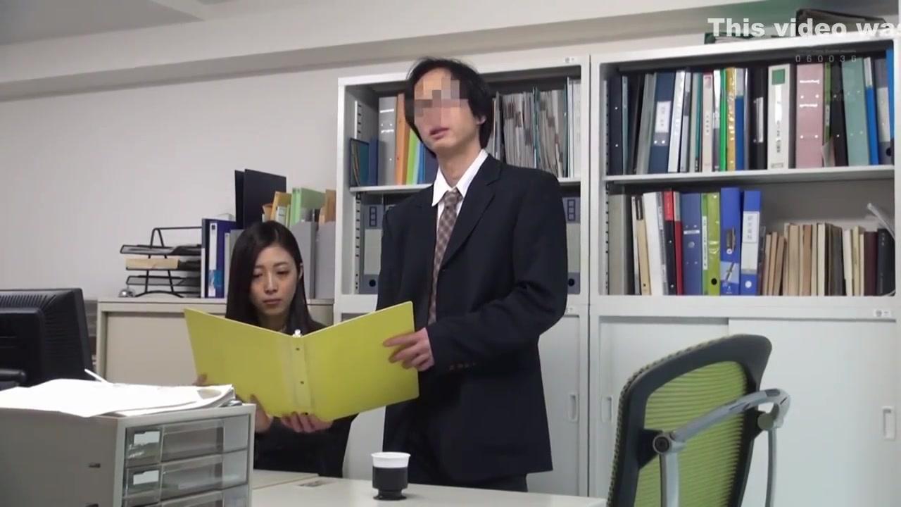 Japanese office lady is well known among her co- workers for amazing, deep blowjobs and wet pussy - 1