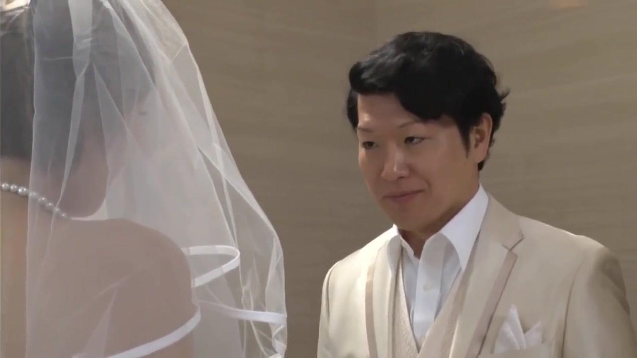 Best Man Takes Bride In Japanese Wedding 1 - 2