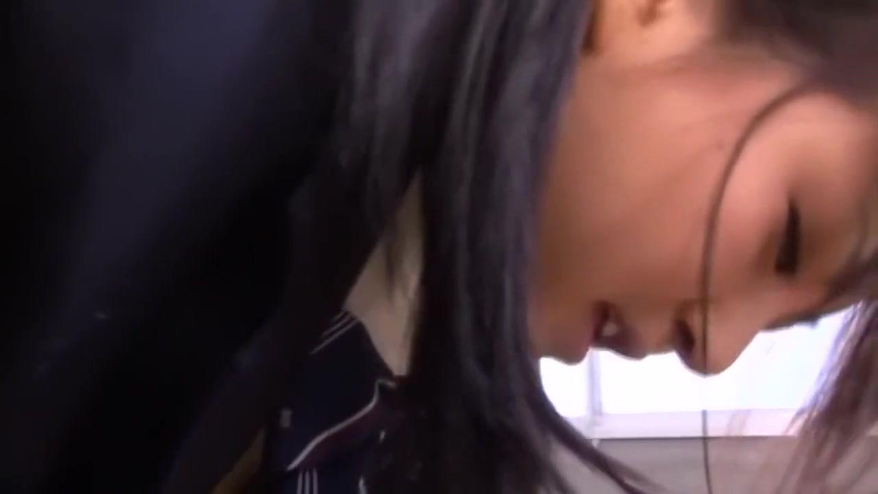 Pete Japanese Schoolgirl Chihiro Aoi Tempting A Virgin Boy XXXGames