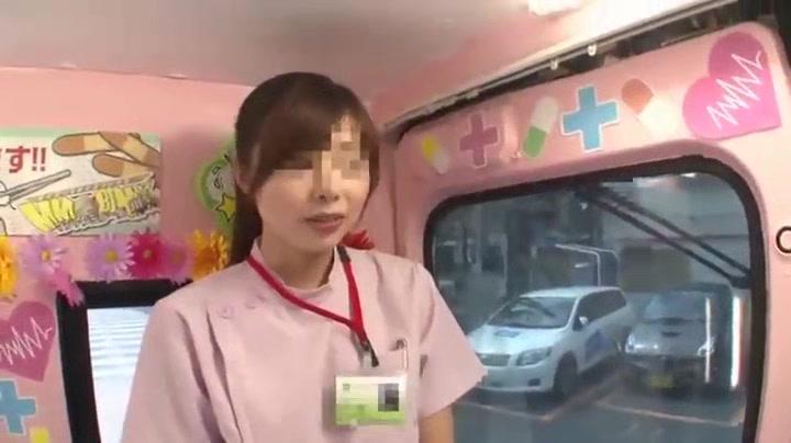 Blowjob of a woman working in a hospital 2 - 1