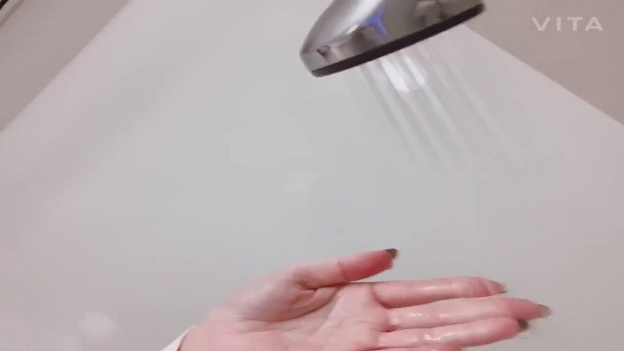 Shower Masturbation In Naughty Underwear And Transparent Blouse In The Bath I Peed At The End - 2