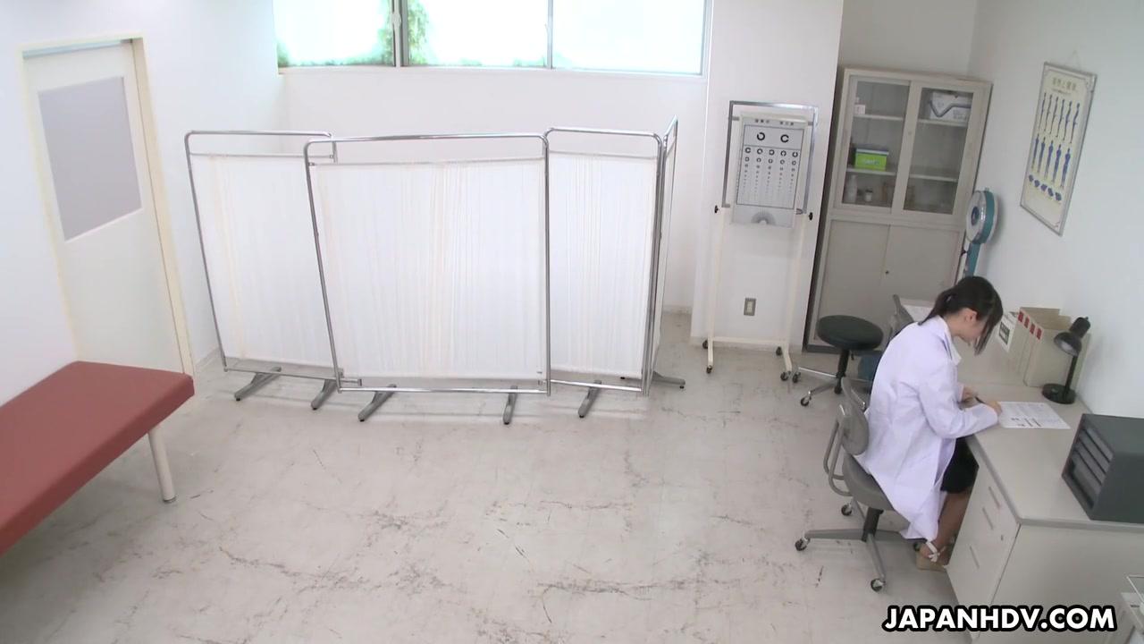 Tomomi Motozawa In Japanese Nurse Is Horny Uncensored - 2