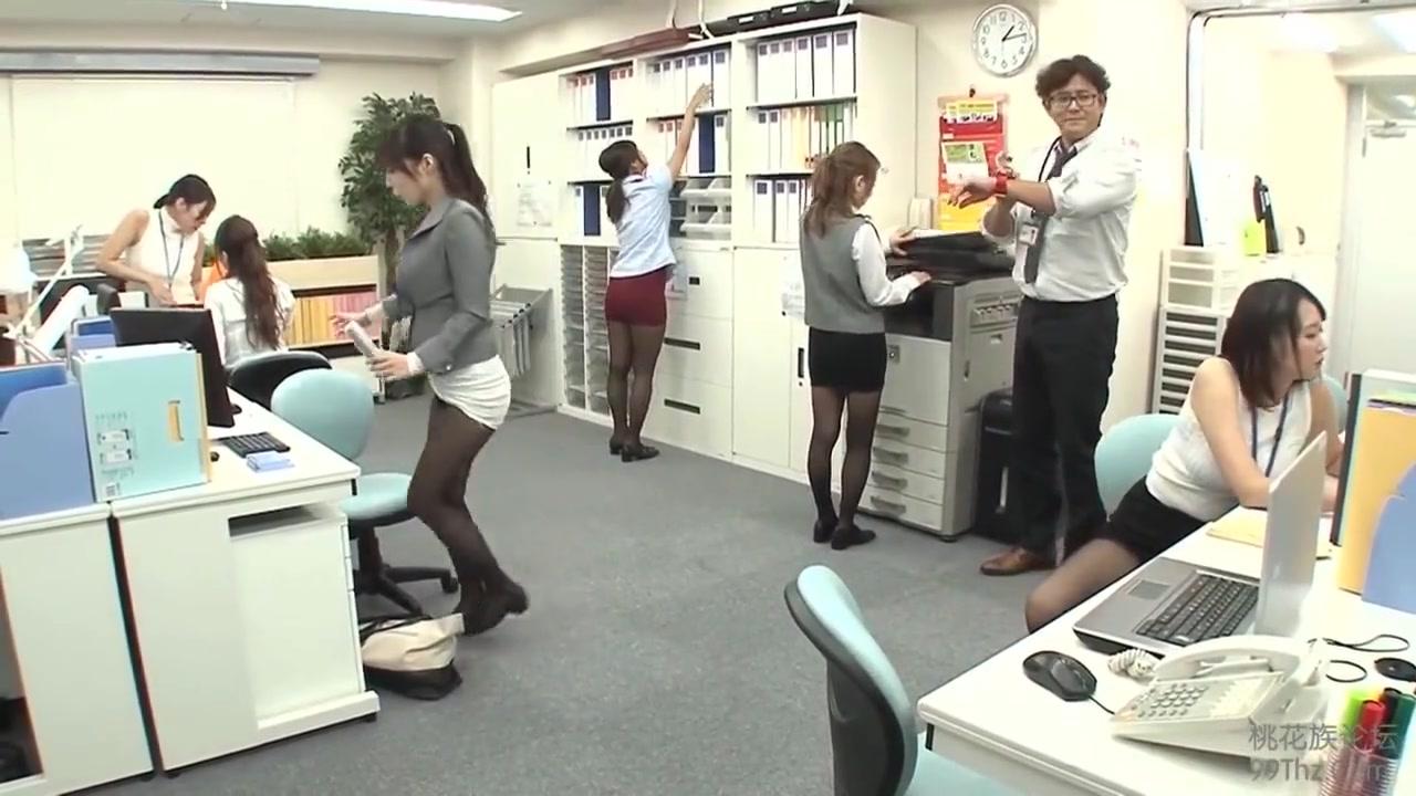 Stop Time To Pound Big Boobs In Office - 2