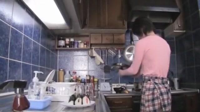Best Japanese chick Shinobu Kasagi in Amazing Showers, Blowjob/Fera JAV movie - 1